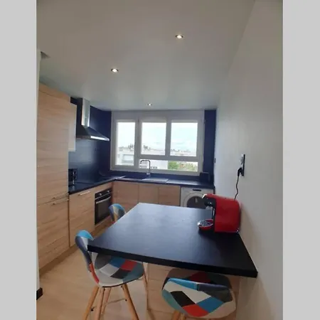 Lejlighed Lumineux Appartement Recement Renove Et Meuble